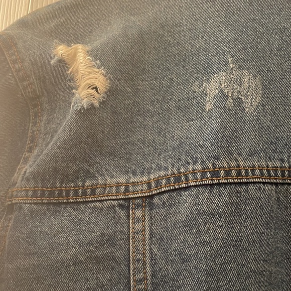 BP Distressed Denim Jacket - Picture 4 of 5